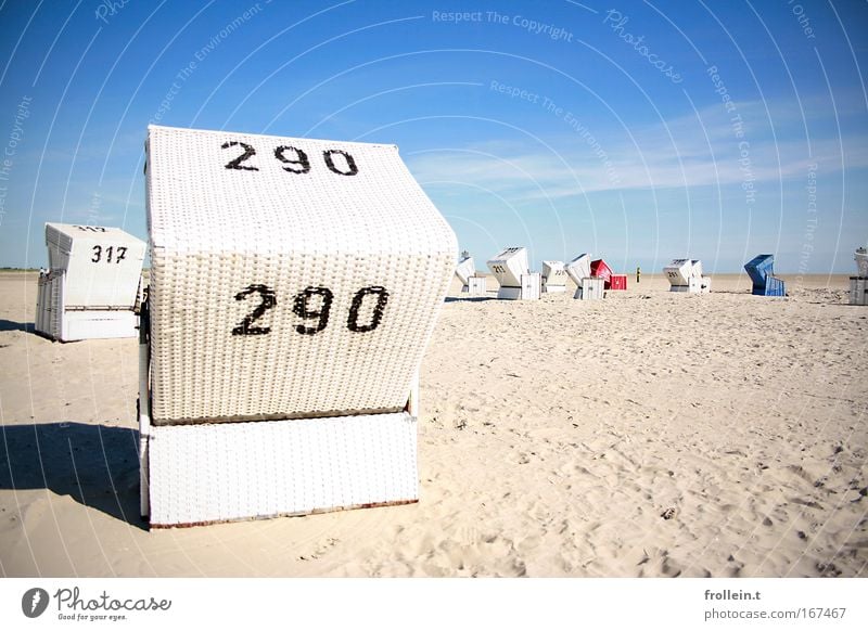 beach chair cemetery Colour photo Exterior shot Deserted Day Shadow Sunlight Shallow depth of field Wide angle Well-being Relaxation Calm Leisure and hobbies