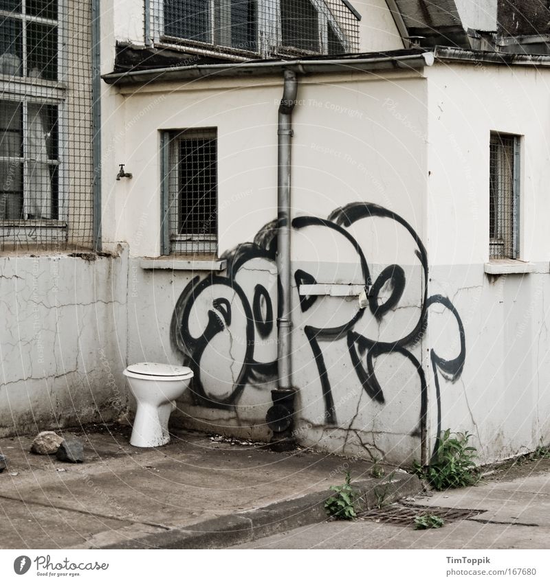 daylight bath Subdued colour Exterior shot Frankfurt Outskirts House (Residential Structure) Industrial plant Factory Toilet Eaves Window Roof Gloomy Decline