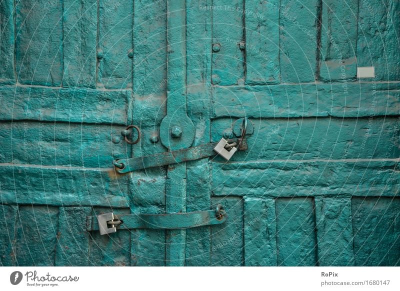 door detail Architecture Istanbul Turkey Old town Industrial plant Factory Manmade structures Building Door Locking bar Door lock Padlock Tourist Attraction