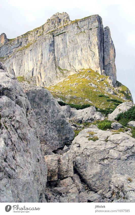 View of a mountain range in the Austrian Alps (Rofan) Joy Fitness Relaxation Vacation & Travel Adventure Freedom Summer Mountain Hiking Climbing Mountaineering