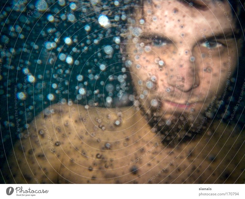 barrel shower Colour photo Exterior shot Interior shot Close-up Underwater photo Experimental Copy Space left Copy Space bottom Flash photo Blur