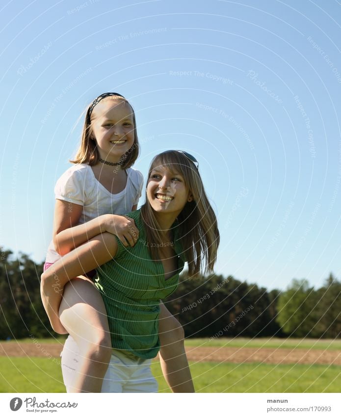 Sisters I Colour photo Subdued colour Multicoloured Exterior shot Copy Space right Copy Space top Neutral Background Day Shadow Sunlight Deep depth of field