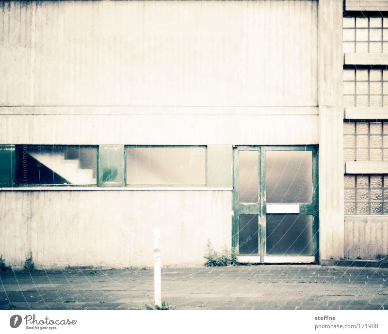 old school Subdued colour Exterior shot Day Deserted Industrial plant Factory Building Architecture School building Gymnasium Wall (barrier) Wall (building)