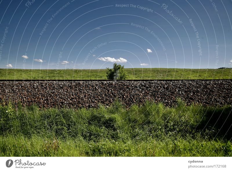 At the centre Colour photo Exterior shot Detail Deserted Copy Space left Copy Space right Copy Space top Copy Space bottom Day Shadow Contrast Sunlight