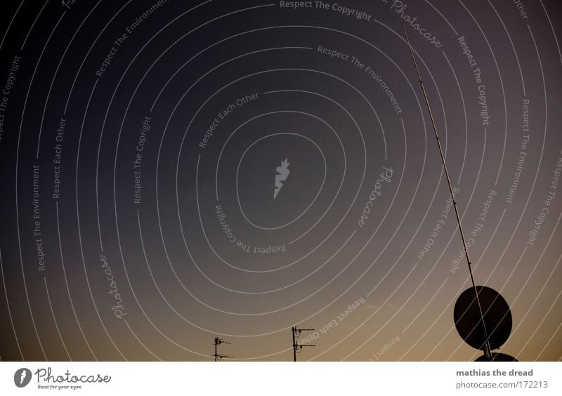 LONG DING ! Colour photo Exterior shot Deserted Copy Space top Neutral Background Evening Twilight Shadow Contrast Silhouette Light (Natural Phenomenon)