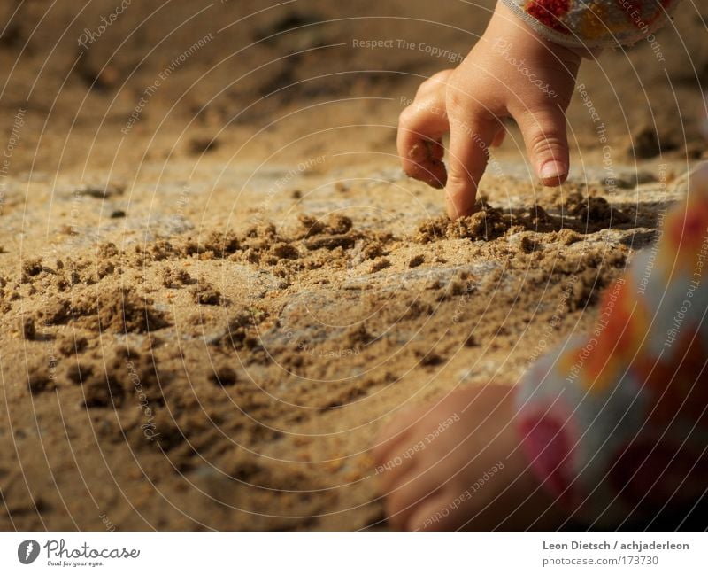 Let me draw you something Colour photo Exterior shot Detail Copy Space left Day Shadow Contrast Light (Natural Phenomenon) Blur Shallow depth of field