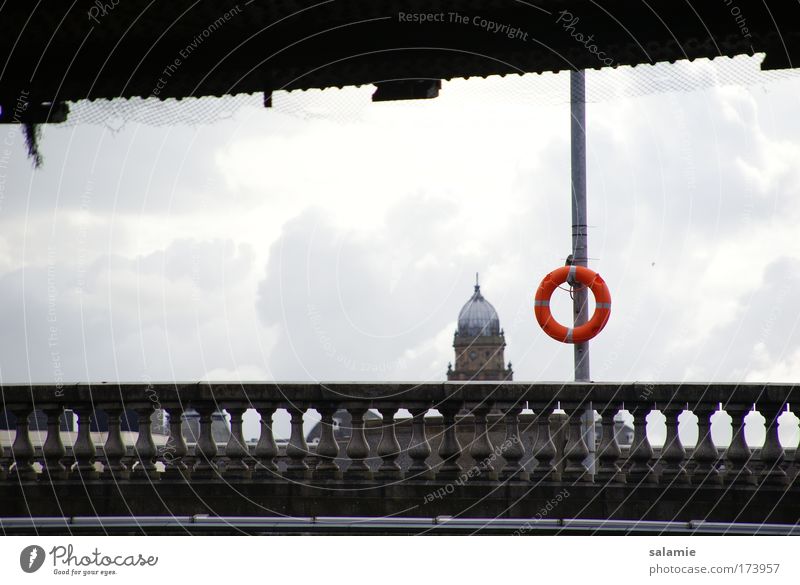 Save yourself, who can! Colour photo Exterior shot Deserted Day Contrast Back-light Glasgow Great Britain Scotland Bridge Building Roof Domed roof