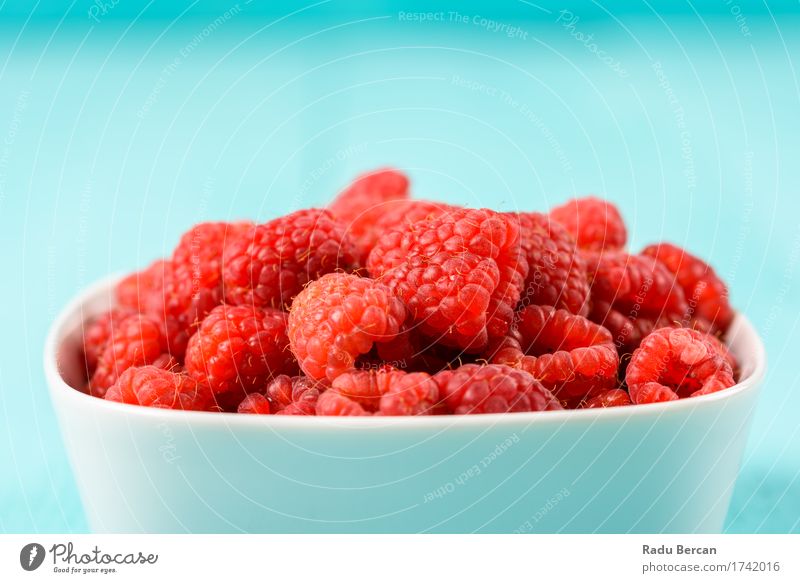 White Bowl Of Fresh Raspberry Fruits Food Nutrition Eating Breakfast Organic produce Vegetarian diet Diet To feed Feeding Healthy Juicy Clean Sweet Blue