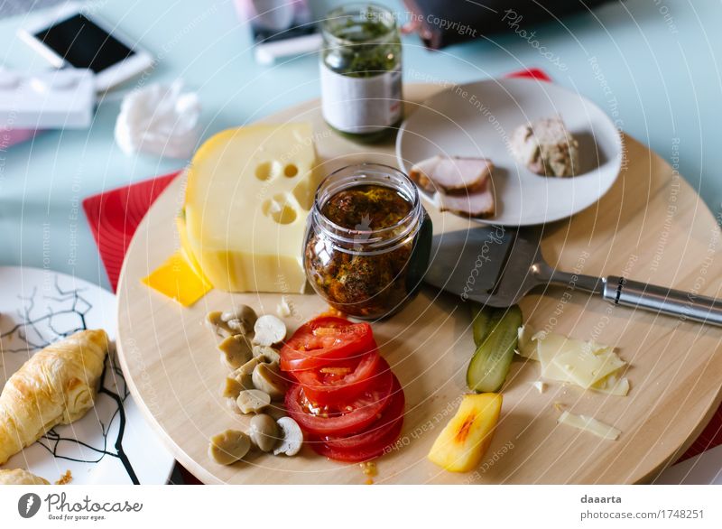 breakfast Meat Cheese Vegetable Bread Croissant pesto Tomato Mushroom Nutrition Eating Breakfast Plate Lifestyle Elegant Style Design Joy Harmonious Relaxation