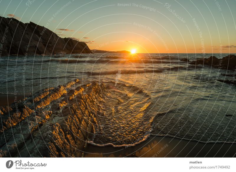 blink Landscape Water Sky Cloudless sky Horizon Sunrise Sunset Summer Weather Beautiful weather Rock Waves Coast Beach Bay Ocean Blue Brown Gold White flysch