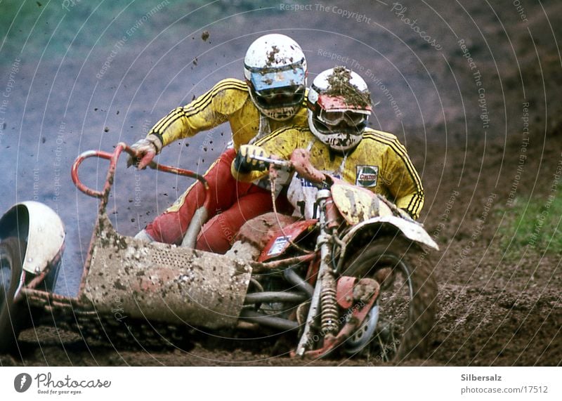 motocross Cyclo-cross Motorcycle Racing sports Motorsports Motocross bike mc Sidecar Extreme sports Dangerous Speed Muddy Sludgy Dirty Tilt Curve Sports team