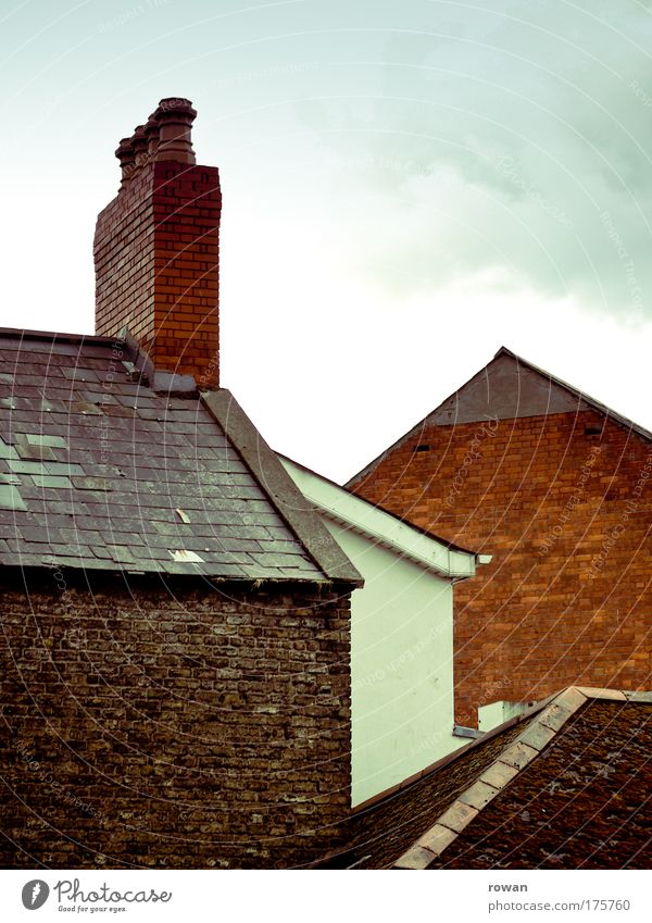 rooftops Colour photo Exterior shot Deserted Copy Space top Day Twilight House (Residential Structure) Detached house Manmade structures Building Architecture