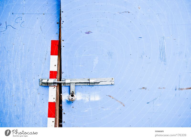 To Colour photo Exterior shot Copy Space left Copy Space right Copy Space top Copy Space bottom Day Lock Blue Red Closed Wall (building) Barrier Padlock