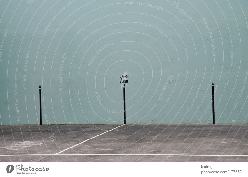 pelota Exterior shot Leisure and hobbies Playing Ball sports Sporting Complex Gymnasium pelotas player Concrete Sign Signs and labeling Rebellious Competition