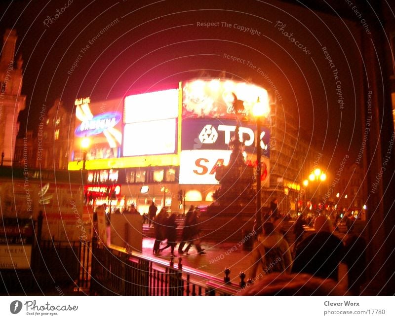 Picadilly circus London England Night life Picadilly Circus Europe