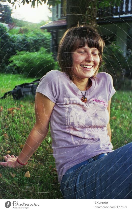 friendship Colour photo Exterior shot Twilight Shadow Sunlight Sunbeam Sunrise Sunset Shallow depth of field Central perspective Upper body Front view