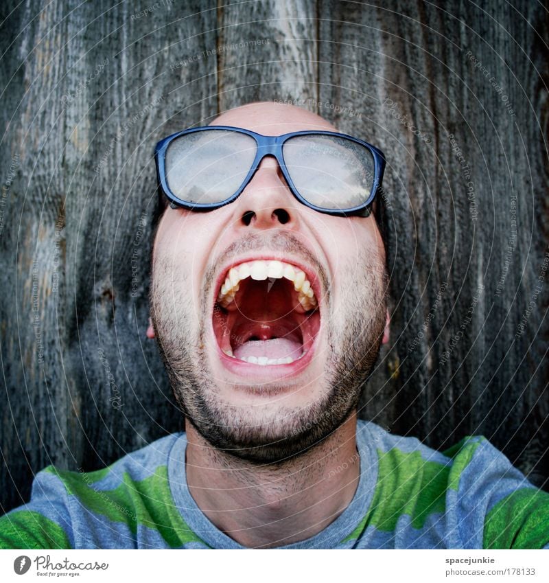 insane Colour photo Exterior shot Copy Space left Copy Space right Copy Space top Upward Masculine Head Face Mouth Teeth Facial hair 1 Human being 30 - 45 years