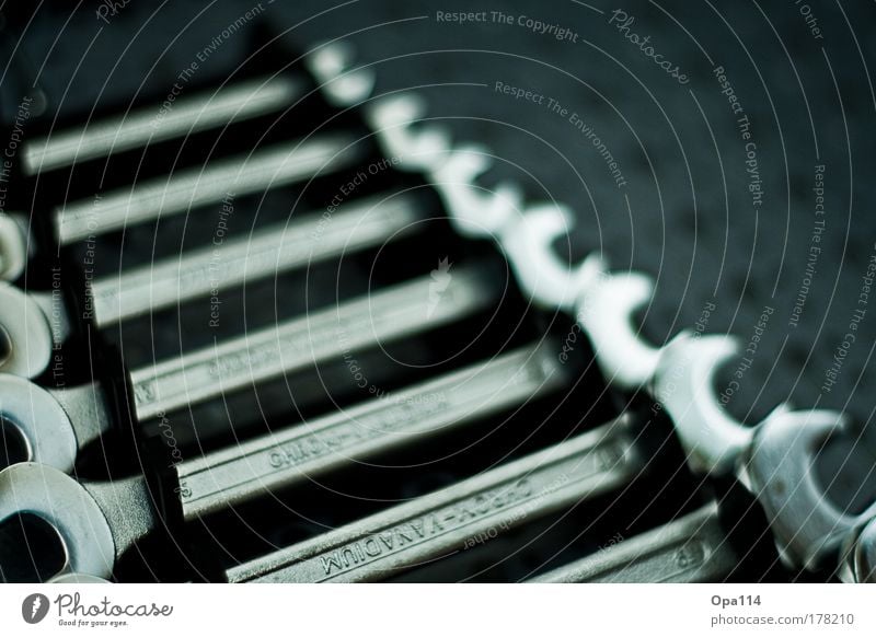 chrome Colour photo Subdued colour Interior shot Detail Deserted Copy Space right Copy Space top Contrast Reflection Blur Deep depth of field Forward Handicraft