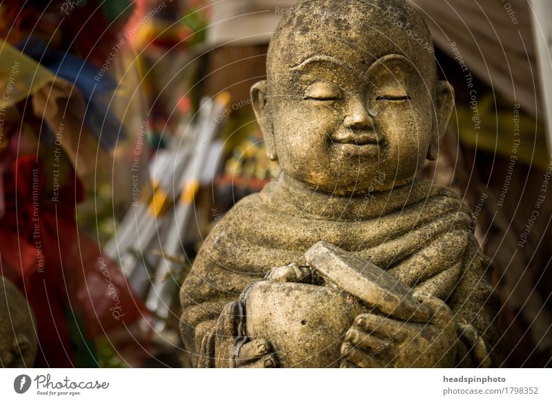 Monk Statue Vacation & Travel Tourism Chiangmai Thailand Temple Attentive Buddha Statue of Buddha Religion and faith Panhandler Stone Meditation Prayer