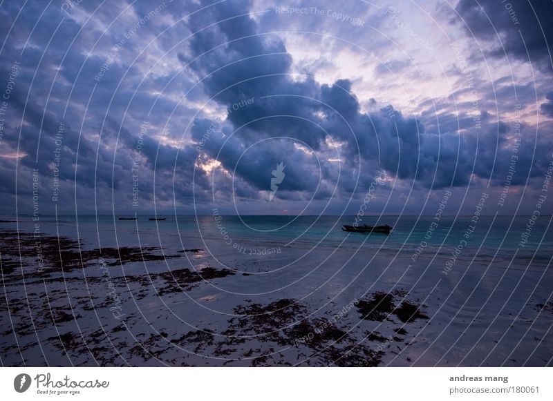 clouds drama Exterior shot Deserted Morning Dawn Contrast Reflection Deep depth of field Wide angle Beach Ocean Nature Water Sky Clouds Horizon Weather