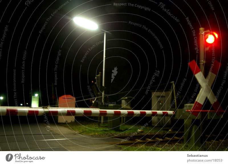 Level crossing without train Railroad crossing Traffic light Control barrier Lantern Railroad tracks Transport Andreaskruets