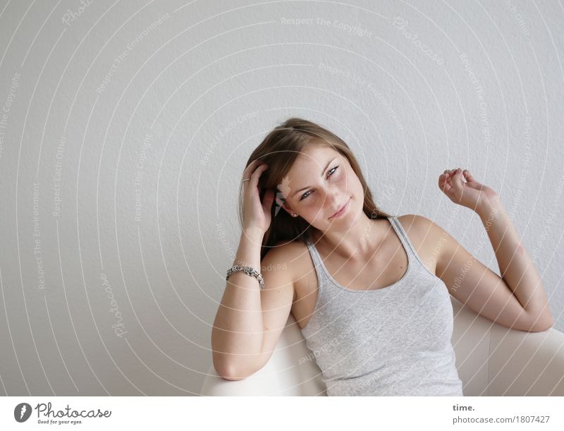 . Armchair Room Feminine Woman Adults 1 Human being Jewellery Bangle Brunette Long-haired Observe Smiling Looking Sit Beautiful Happy Happiness Contentment