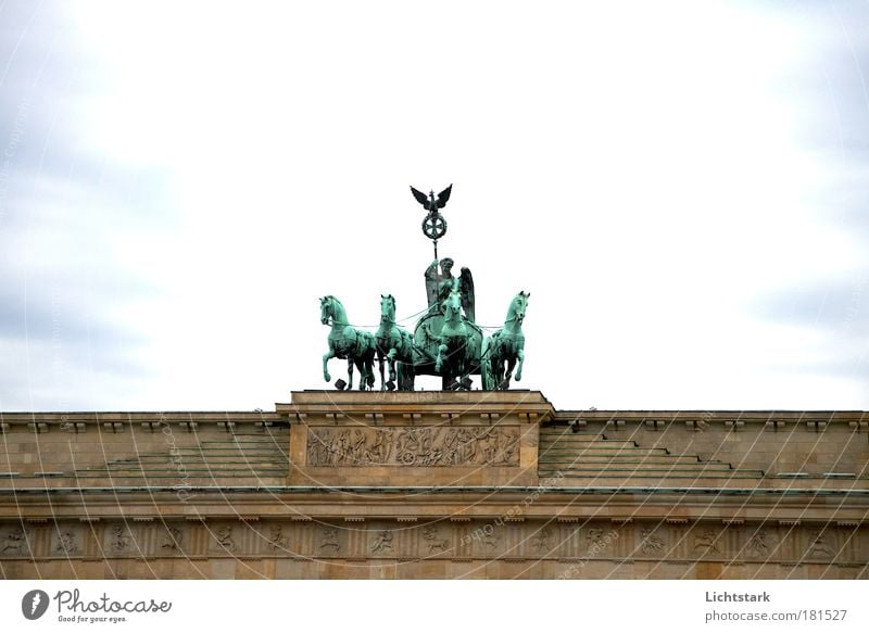 BERLIN - you are so Colour photo Exterior shot Deserted Copy Space left Copy Space right Copy Space top Neutral Background Day Contrast Sunlight Worm's-eye view