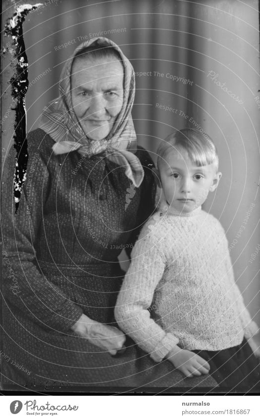 Grandma & Grandchild Agriculture Forestry Human being Feminine Child Female senior Woman Grandparents Senior citizen Family & Relations Infancy 2 3 - 8 years