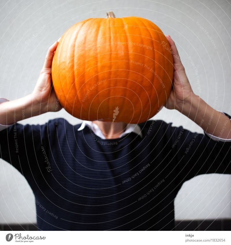 Pumpkin head sen. Pumpkin time Nutrition Lifestyle Joy Leisure and hobbies Thanksgiving Hallowe'en Woman Adults Body Head Upper body 1 Human being 30 - 45 years