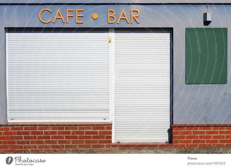 CAFE - BAR Colour photo Exterior shot Deserted Copy Space middle Day Light Beverage Bar Cocktail bar Society Communicate Services conviviality Closed