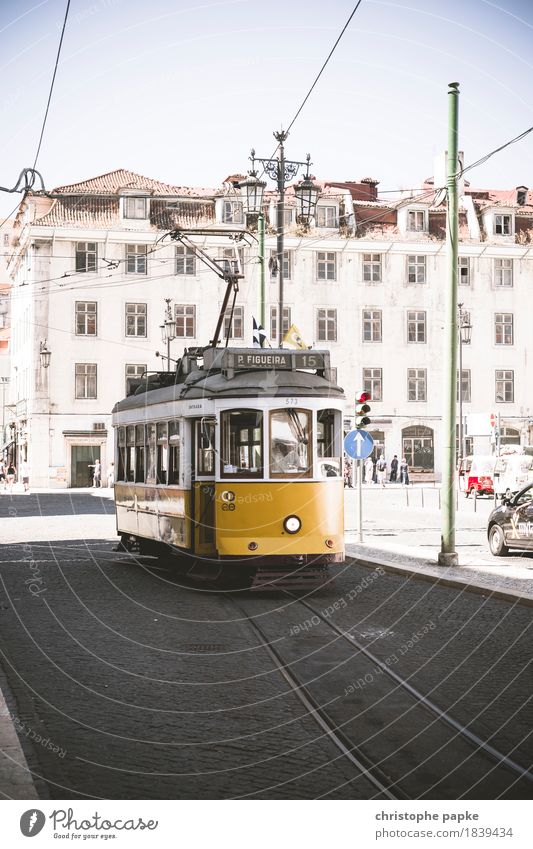 Eléctrico Vacation & Travel Tourism Trip Sightseeing City trip Summer Summer vacation Lisbon Portugal Europe Town Capital city Downtown Old town Deserted