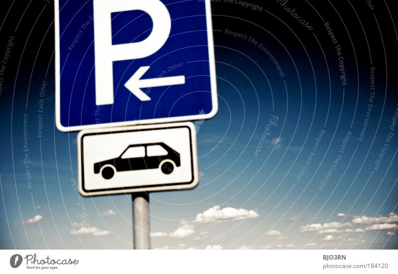 Entrance to the car canopy Colour photo Exterior shot Detail Deserted Copy Space top Day Low-key Deep depth of field Worm's-eye view Wide angle Transport