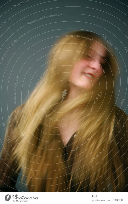 shake your hair! Colour photo Interior shot Experimental Copy Space top Copy Space bottom Neutral Background Evening Artificial light Blur Motion blur