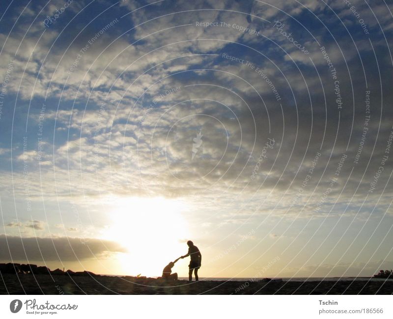 Time to go Contentment Vacation & Travel Tourism Far-off places Freedom Summer vacation Sunbathing Beach Human being 2 Nature Sky Clouds Sunrise Sunset