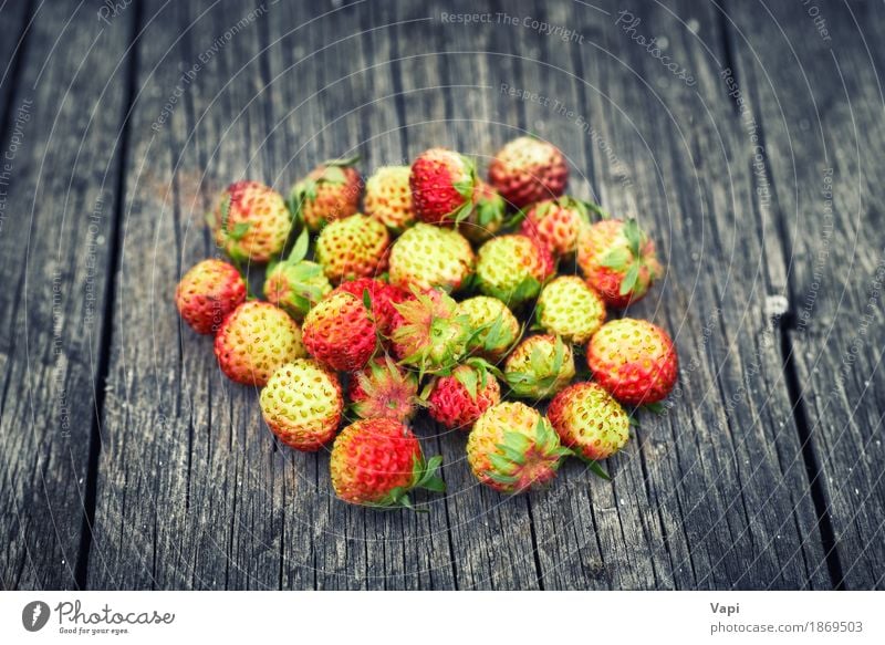 Bunch of red wild strawberry Food Fruit Dessert Nutrition Breakfast Organic produce Vegetarian diet Diet Summer Garden Nature Leaf Wood Old Fresh Delicious