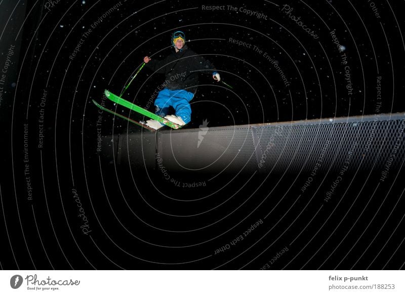 skiing in a different way II Lifestyle Leisure and hobbies Sightseeing Winter Snow Winter vacation Sports Winter sports Track and Field Human being Masculine