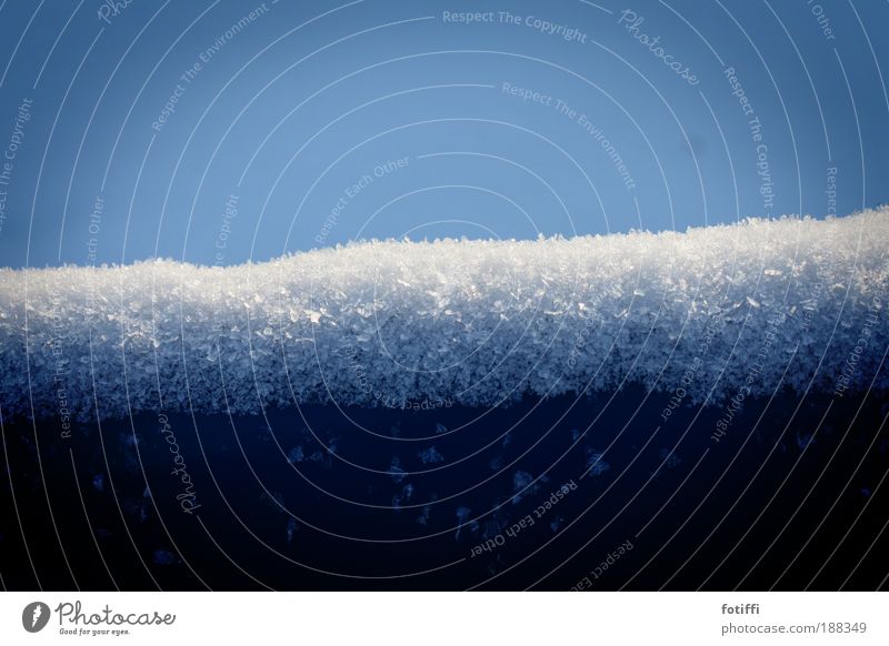 occupying power Life Calm Environment Sun Winter Metal Steel Cold Blue White Snow Crystal structure Glittering Handrail December Safety -10°C