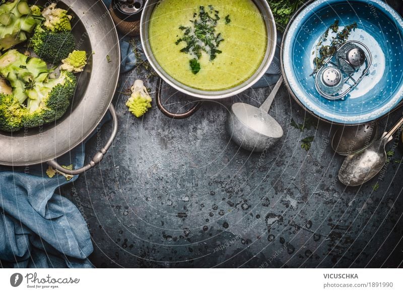 Green Romanesco and broccoli soup Vegetable Soup Stew Herbs and spices Nutrition Lunch Dinner Organic produce Vegetarian diet Diet Crockery Bowl Pot Spoon Style