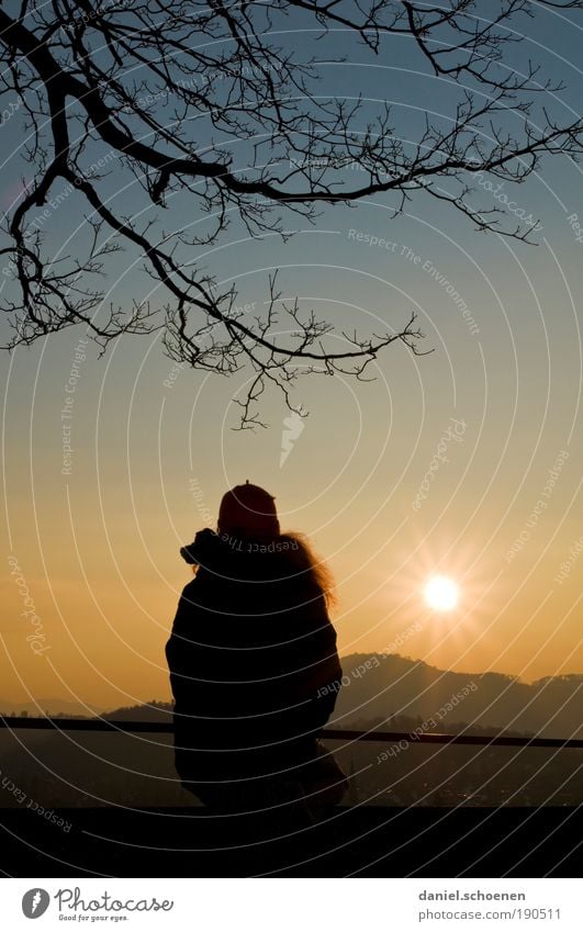 Red hair Human being 1 Landscape Sunrise Sunset Climate Beautiful weather Blue Yellow Emotions Moody Contentment Sadness Lovesickness Wanderlust Loneliness