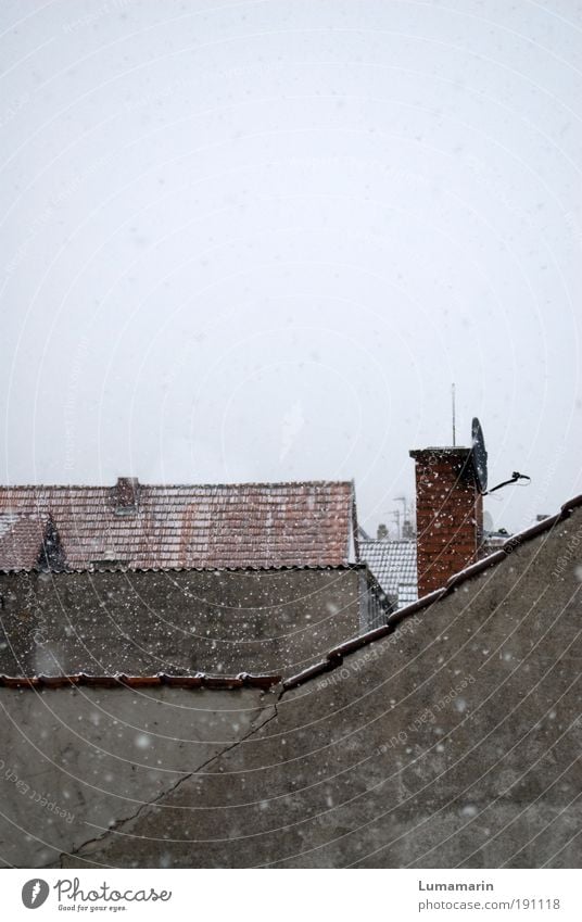 backstage Climate Snow Snowfall Village Small Town House (Residential Structure) Building Architecture Wall (barrier) Wall (building) Roof Chimney Old Simple