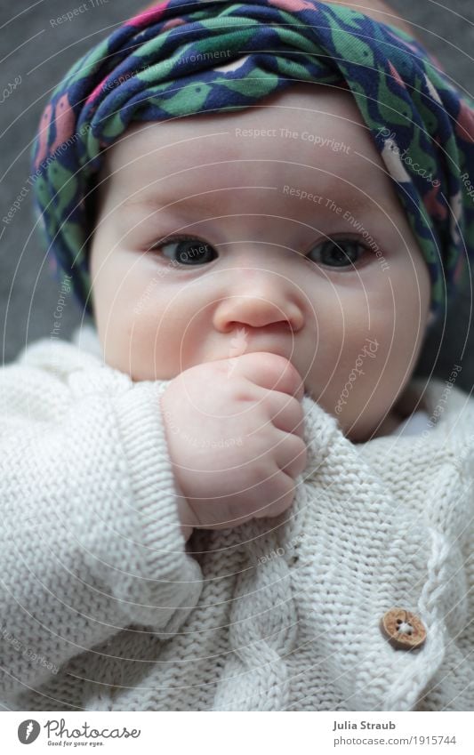 matilda Feminine Baby Infancy Eyes 1 Human being 0 - 12 months Cardigan Headscarf Lie Dream Healthy Cute Round Blue Green White Easygoing Colour photo