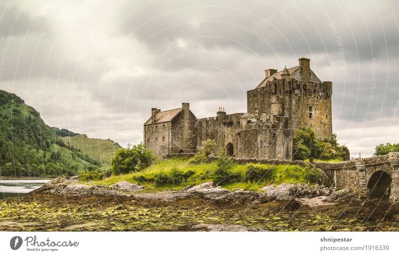 Eilean Donan Castle Vacation & Travel Tourism Trip Sightseeing City trip Mountain Exhibition Museum Architecture Actor Culture Landscape Clouds arboria Scotland