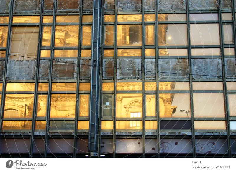 Now he's gone .... Germany Capital city Deserted Dome Ruin Building Architecture Wall (barrier) Wall (building) Facade Window Tourist Attraction Landmark