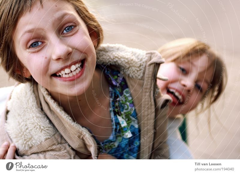 kids Playing Parenting Kindergarten Child Human being Brothers and sisters Sister Family & Relations Infancy 2 3 - 8 years Hair and hairstyles Smiling Laughter