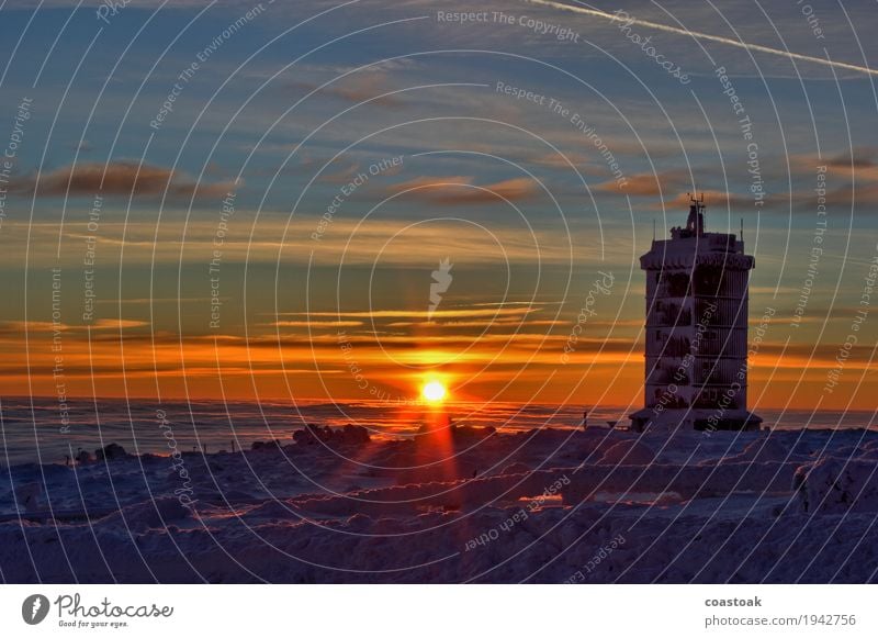 Sunrise at the cloud house, Brocken Nature Landscape Sky Clouds Sunset Winter Ice Frost Mountain Snowcapped peak Fresh Cold Blue Yellow Orange Dawn Colour photo