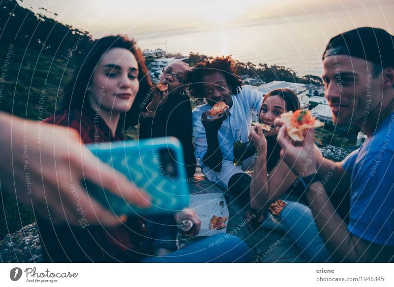 Group of mixed race young adults taking selfie Eating Fast food Lifestyle Joy Freedom PDA Young woman Youth (Young adults) Young man Friendship 18 - 30 years