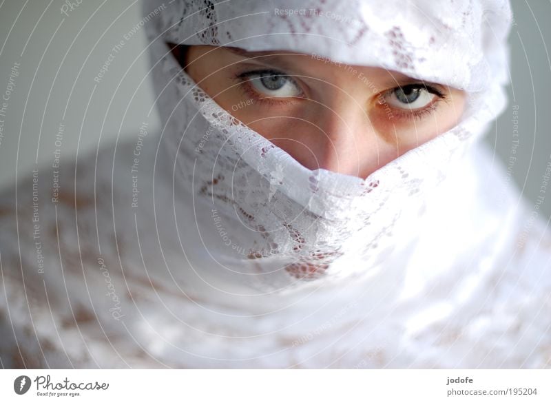 Eye contact - from above down Feminine Young woman Youth (Young adults) Face 1 Human being 18 - 30 years Adults Esthetic Beautiful White Power Willpower Brave