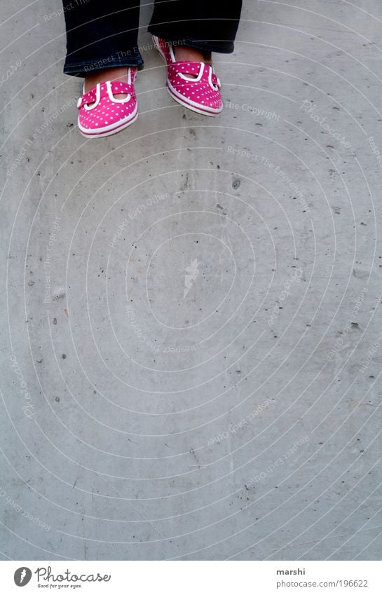 dangle Style Legs Feet Gray Pink Footwear Summery Hang Suspended Droop Concrete Concrete wall Wall (barrier) Spotted Beautiful Dangle Emotions Point