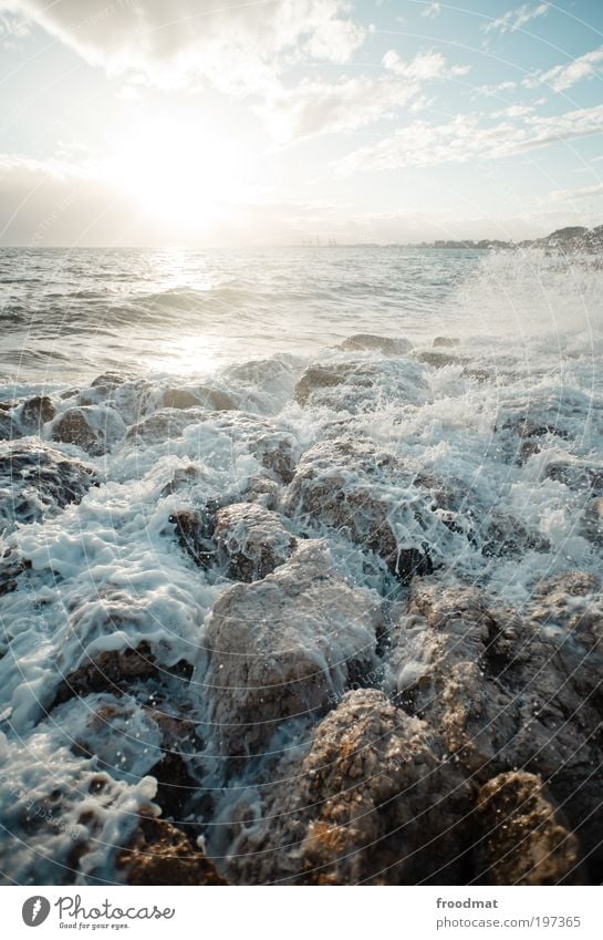 a breeze Environment Nature Elements Air Water Drops of water Clouds Horizon Summer Weather Beautiful weather Wind Waves Coast Lakeside Beach Ocean Gigantic