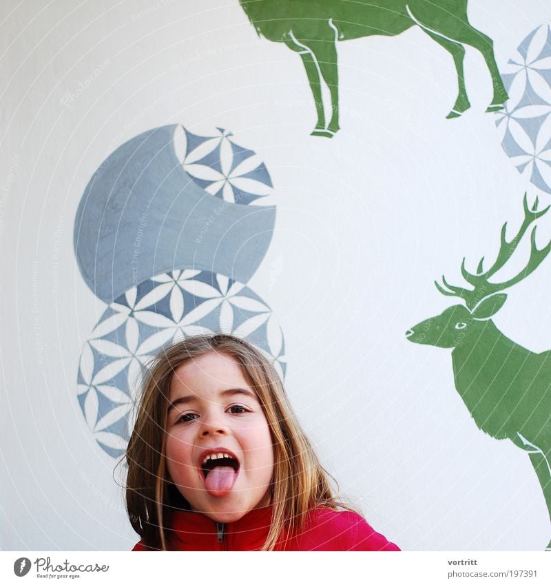 Baaähhhh Design Hunting Human being Child Girl 1 3 - 8 years Infancy Long-haired Wild animal Deer Animal Sign Ornament Joie de vivre (Vitality) Authentic Brash